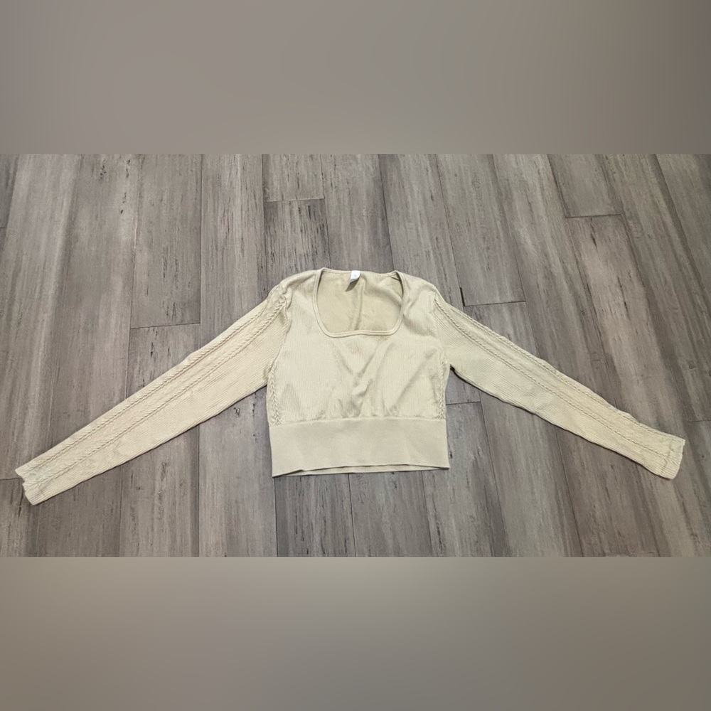 OFFLINE By Aerie Seamless Cable Square Neck Long Sleeve Size Large Shirt